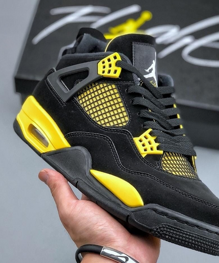 Air Jordan 4 - Retro Thunder