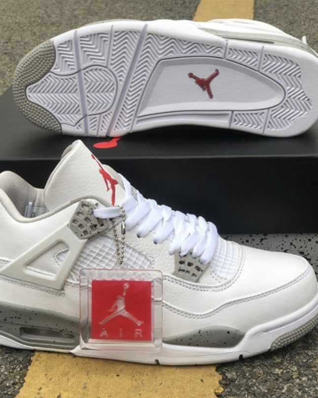 Air Jordan 4 - White Oreo
