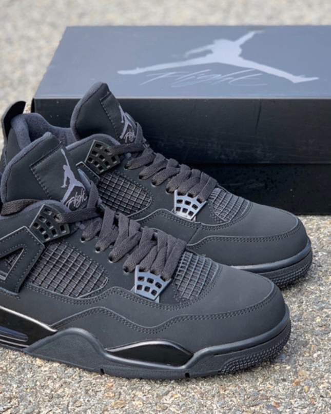 Air Jordan 4 - Black Cat