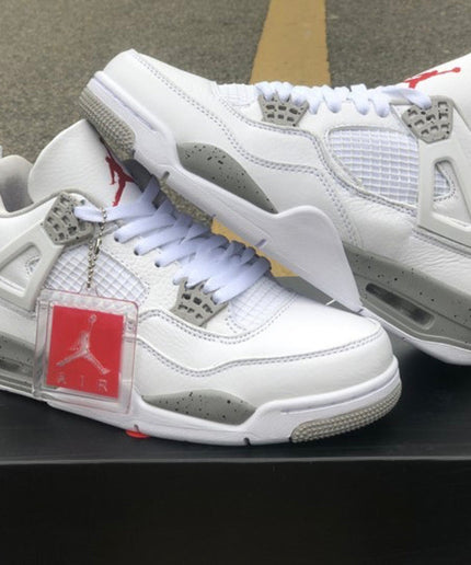 Air Jordan 4 - White Oreo