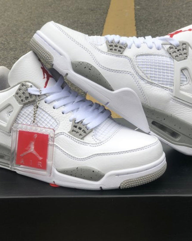 Air Jordan 4 - White Oreo