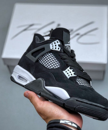 Air Jordan 4 - Retro 'White Thunder'