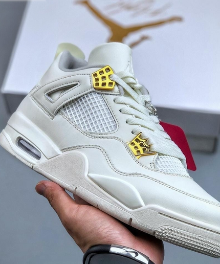Air Jordan 4 - Retro "White & Gold"
